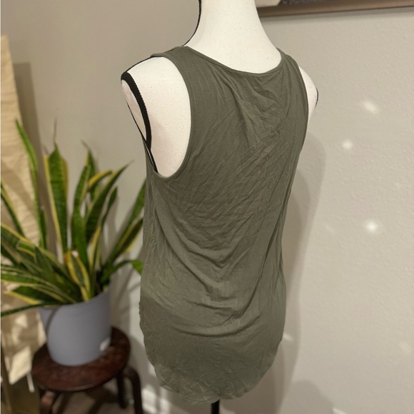 Green American Eagle Tank - Picture 2 of 2